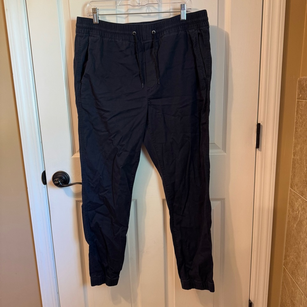 H&M L.O.G.G. Men’s Navy Jogger Sweatpants with Tapered Leg Large‎